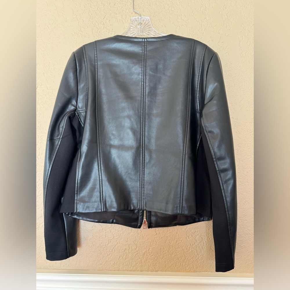 NWOT Chico’s faux leather jacket size 8/10 - Picture 6 of 7